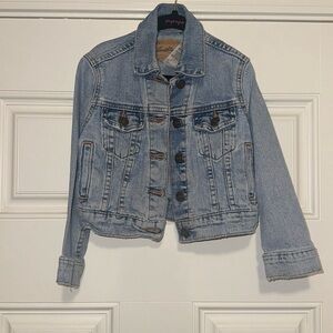 Levi Strauss signature Jean jacket for boy or girl. Size X small.